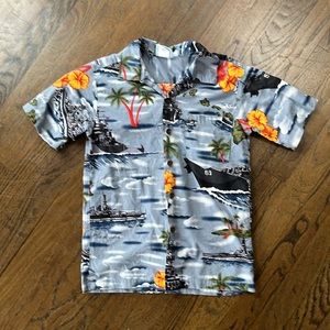 Hawaiian battleship shirt boys size 10